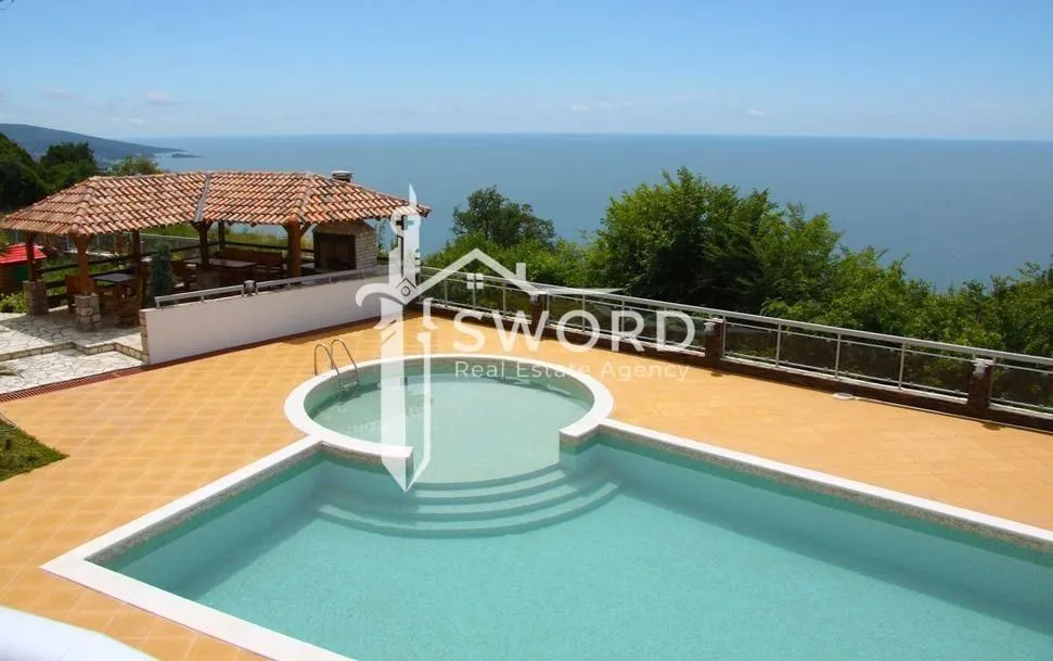 Prodaja, trosoban stan, 241m², Dobre Vode, Bar