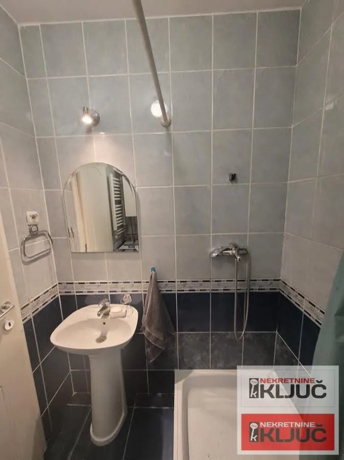 Izdavanje, garsonjera, 25m², Nova Detelinara, Novi Sad Sve Podlokacije