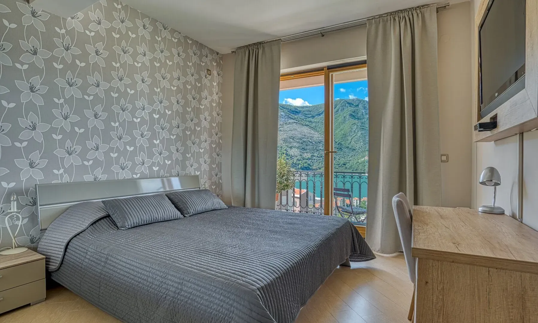 Sale, house, 507m², Dobrota, Kotor