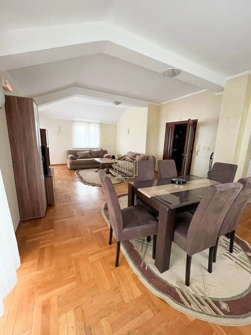 Rent, four bedroom apartment, 150m², Stari Aerodrom, Podgorica