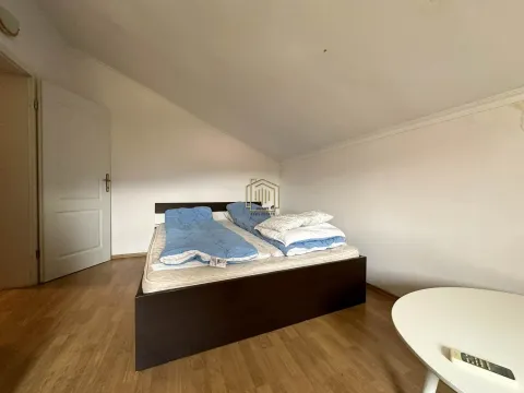 Sale, house, 300m², Zlatica, Podgorica - image 15