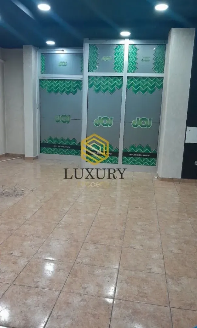Rent, office space, 43m², Blok 6, Podgorica