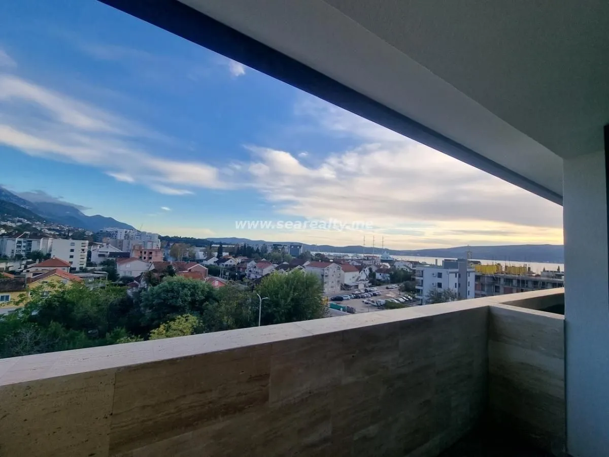 Prodaja, stan, 56m², Tivat, Crna Gora