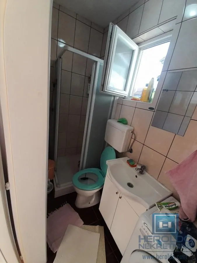Sale, house, 265m², Ćuprija, Srbija