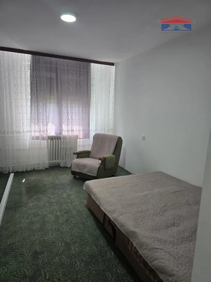 Izdavanje, dvosoban stan, 51m², Grbavica, Novi Sad Sve Podlokacije