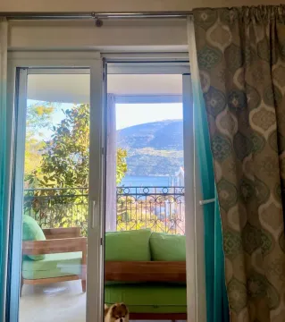 Izdavanje, dvosoban stan, 90m², Đenovići, Herceg Novi - image 11