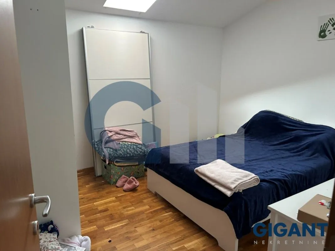 Sale, three bedroom apartment, 90m², Veliki Mokri Lug, Zvezdara Sve Podlokacije