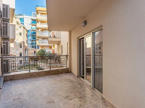 Sale, one bedroom apartment, 87m², Pržno, Budva - image 17