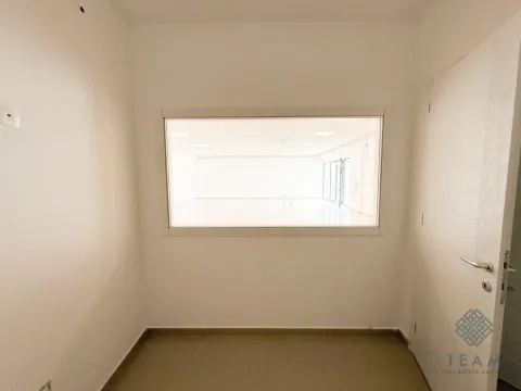 Izdavanje, poslovni prostor, 150m², Stari Aerodrom, Podgorica - image 10