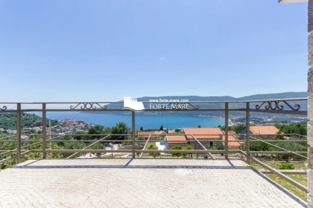 Prodaja, kuća, 320m², Topla, Herceg Novi