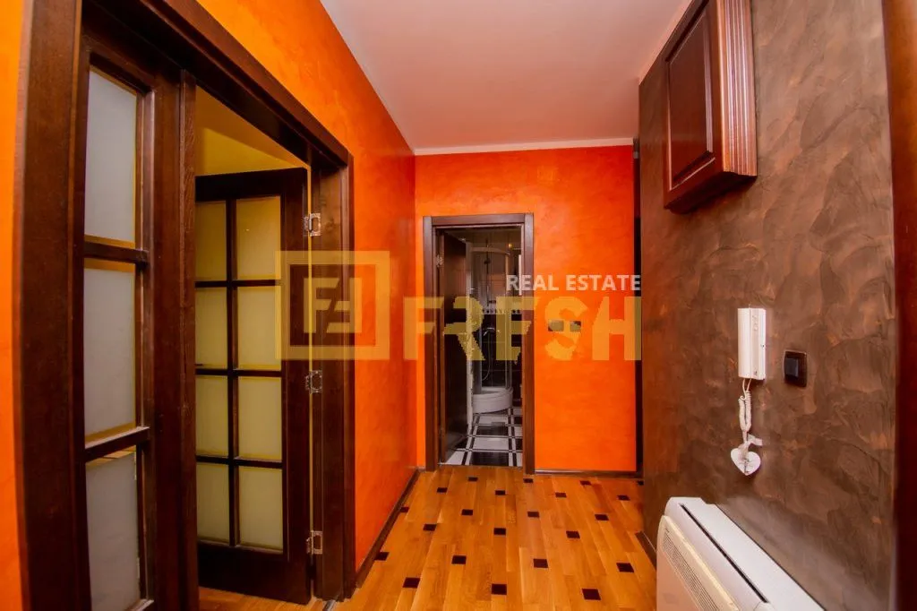 Prodaja, četvorosoban stan, 139m², Momišići, Podgorica
