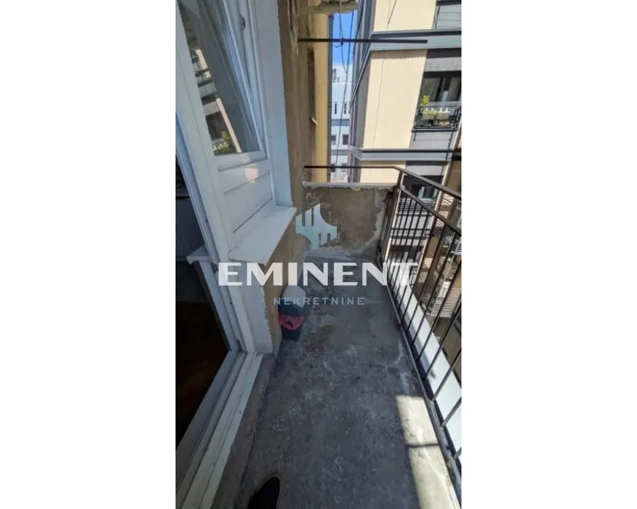 Rent, three bedroom apartment, 65m², Vračar Hram, Vračar Sve Podlokacije