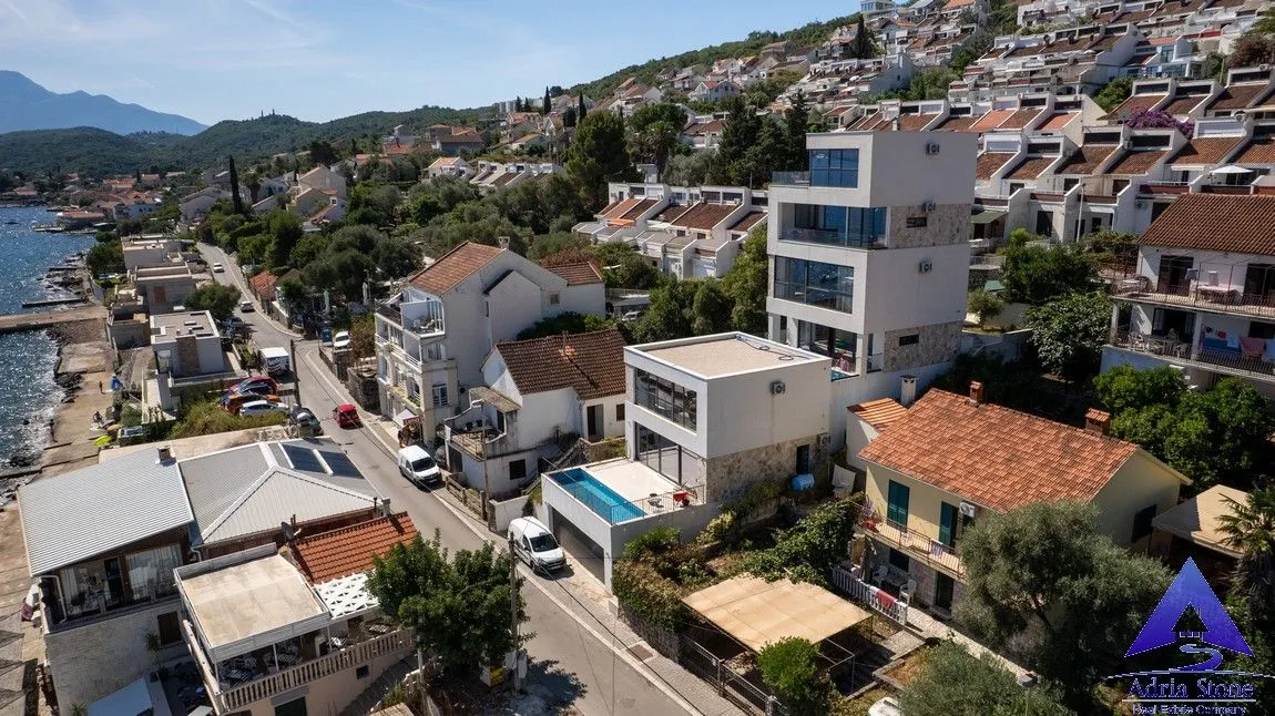 Prodaja, kuća, 200m², Krašići, Tivat