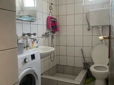 Izdavanje, jednosoban stan, 40m², Tre Canne, Budva - image 2