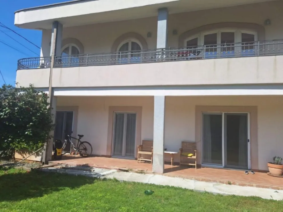 Rent, two bedroom apartment, 120m², Tološi, Podgorica