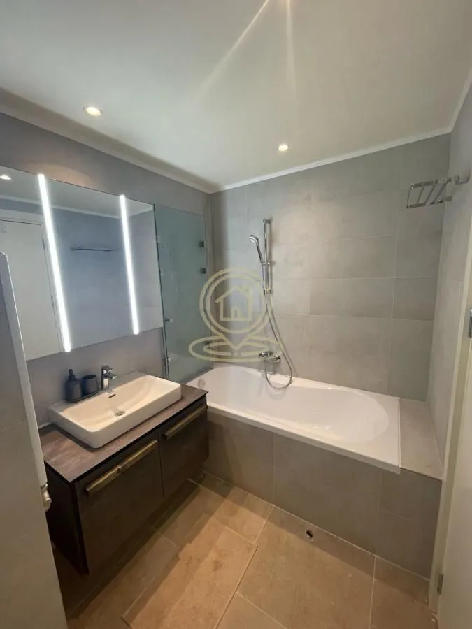 Rent, three bedroom apartment, 80m², Savski Venac, Beograd