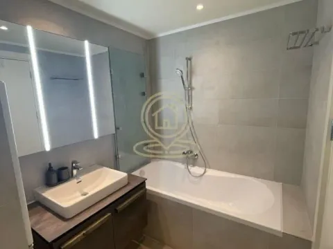 Izdavanje, trosoban stan, 80m², Savski Venac, Beograd - image 12