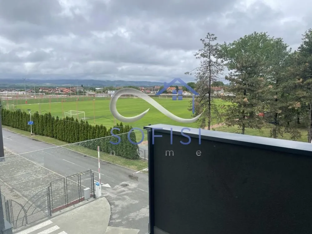 Izdavanje, dvosoban stan, 70m², Lipov gaj, Novi Sad Sve Podlokacije