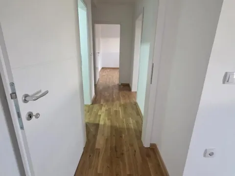 Sale, two bedroom apartment, 54m², Pantelej, Niš - image 9