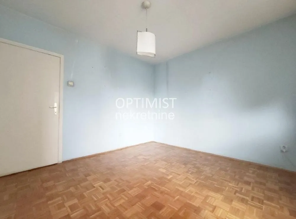 Prodaja, dvosoban stan, 77m², Julino Brdo, Beograd
