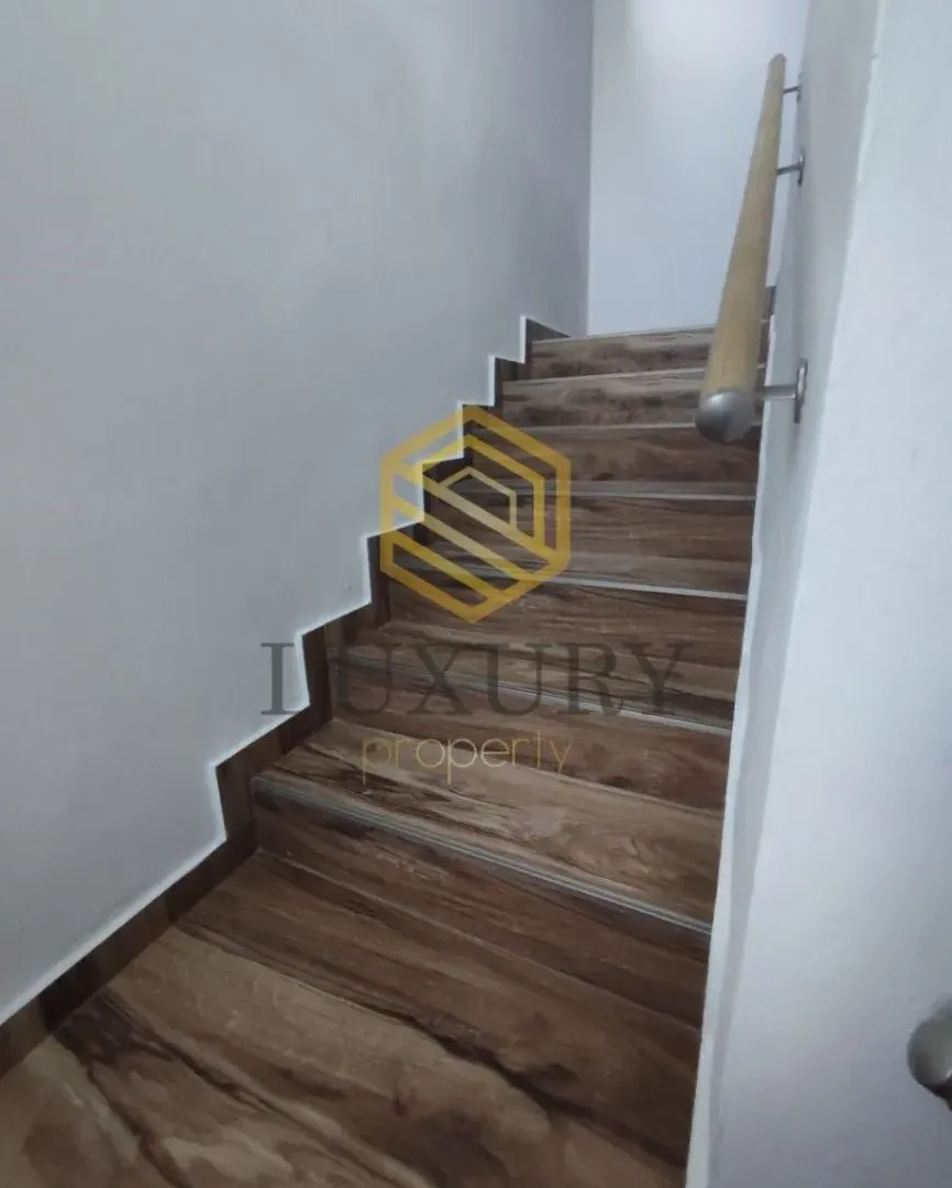 Rent, house, 200m², Zagorič, Podgorica