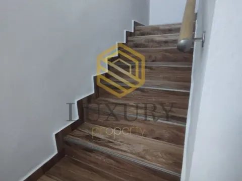 Izdavanje, kuća, 200m², Zagorič, Podgorica - image 10