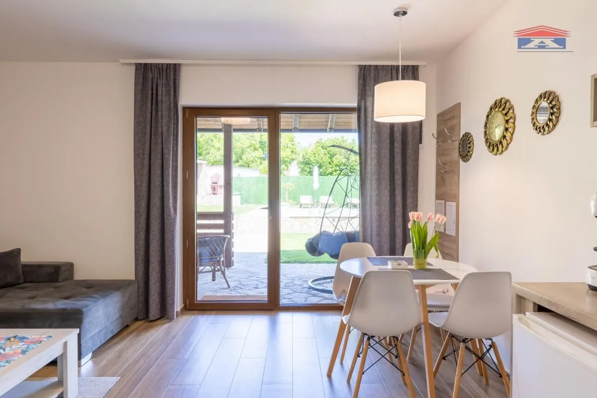 Sale, house, 230m², Banja Vrdnik, Irig