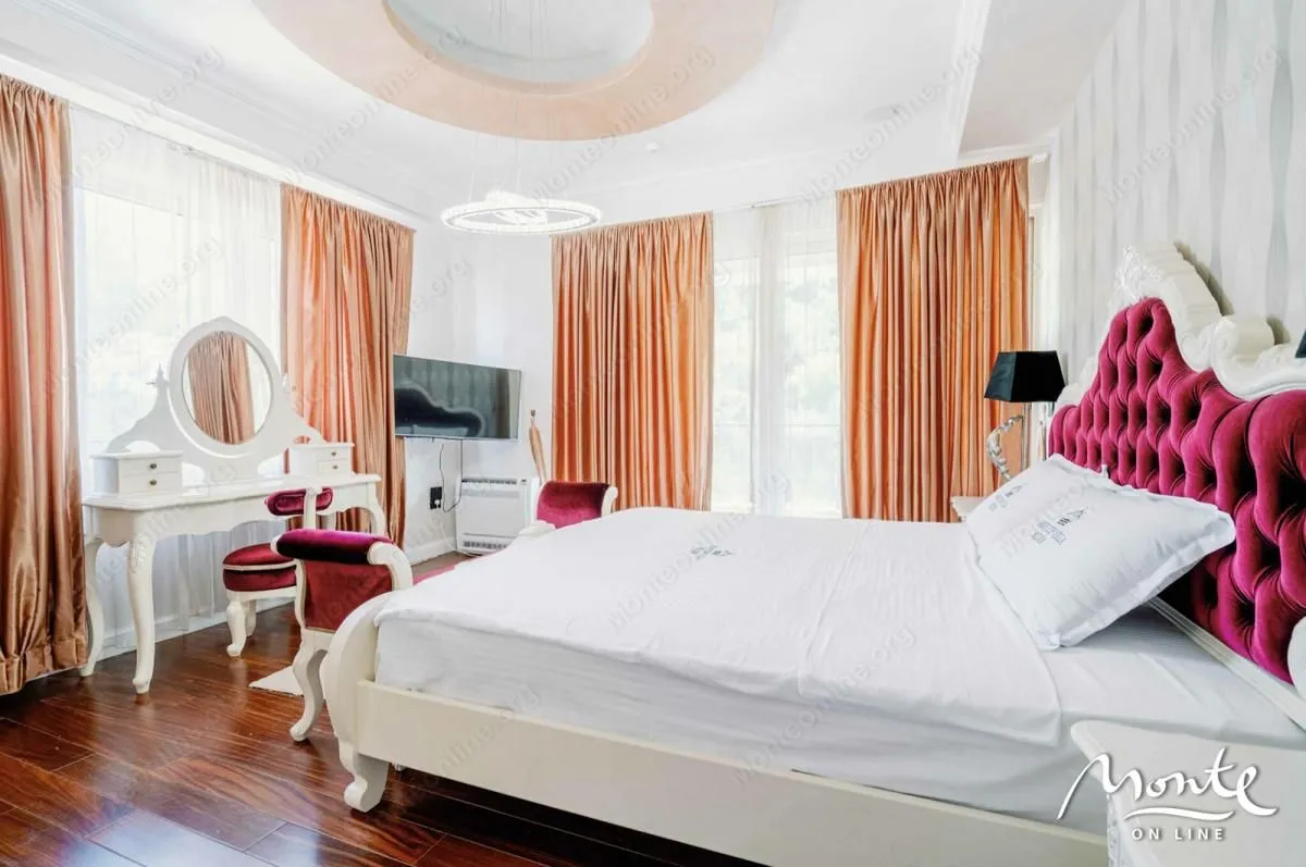 Sale, three bedroom apartment, 200m², Budva, Crna Gora