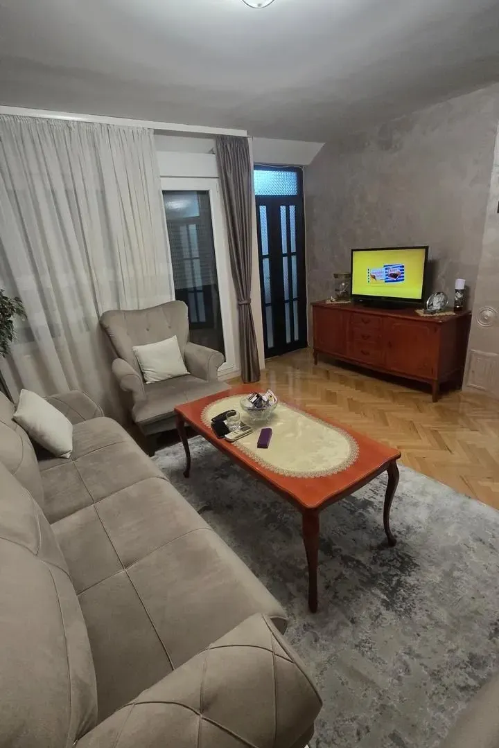 Prodaja, trosoban stan, 86m², Podgorica, Crna Gora