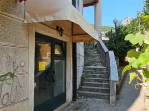 Rent, office space, 12m², Centar, Budva - image 3