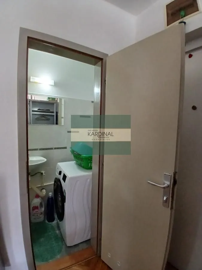Izdavanje, trosoban stan, 78m², Centar, Jagodina