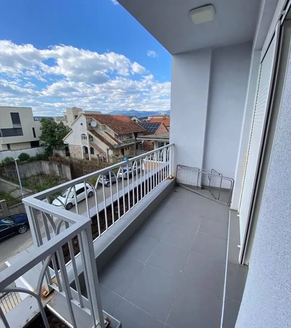 Rent, one bedroom apartment, 40m², Stari Aerodrom, Podgorica