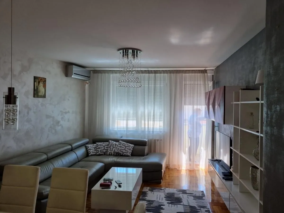Prodaja, dvosoban stan, 66m², Nova Detelinara, Novi Sad Sve Podlokacije