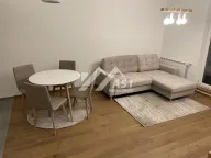 Izdavanje, dvosoban stan, 47m², Bulevar Evrope, Novi Sad Sve Podlokacije - image 1