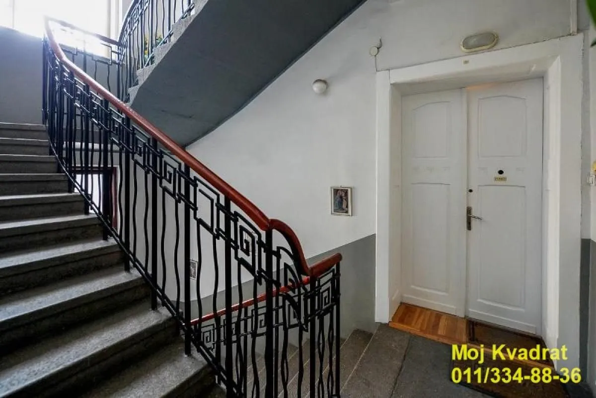 Prodaja, trosoban stan, 86m², Vračar Centar, Vračar Sve Podlokacije