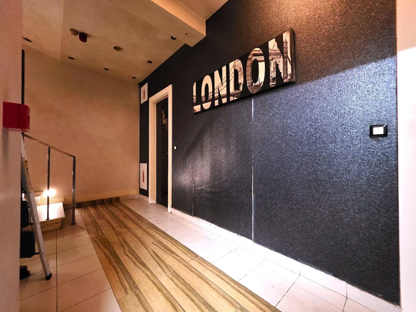 Prodaja, poslovni prostor, 151m², Tološka šuma, Podgorica