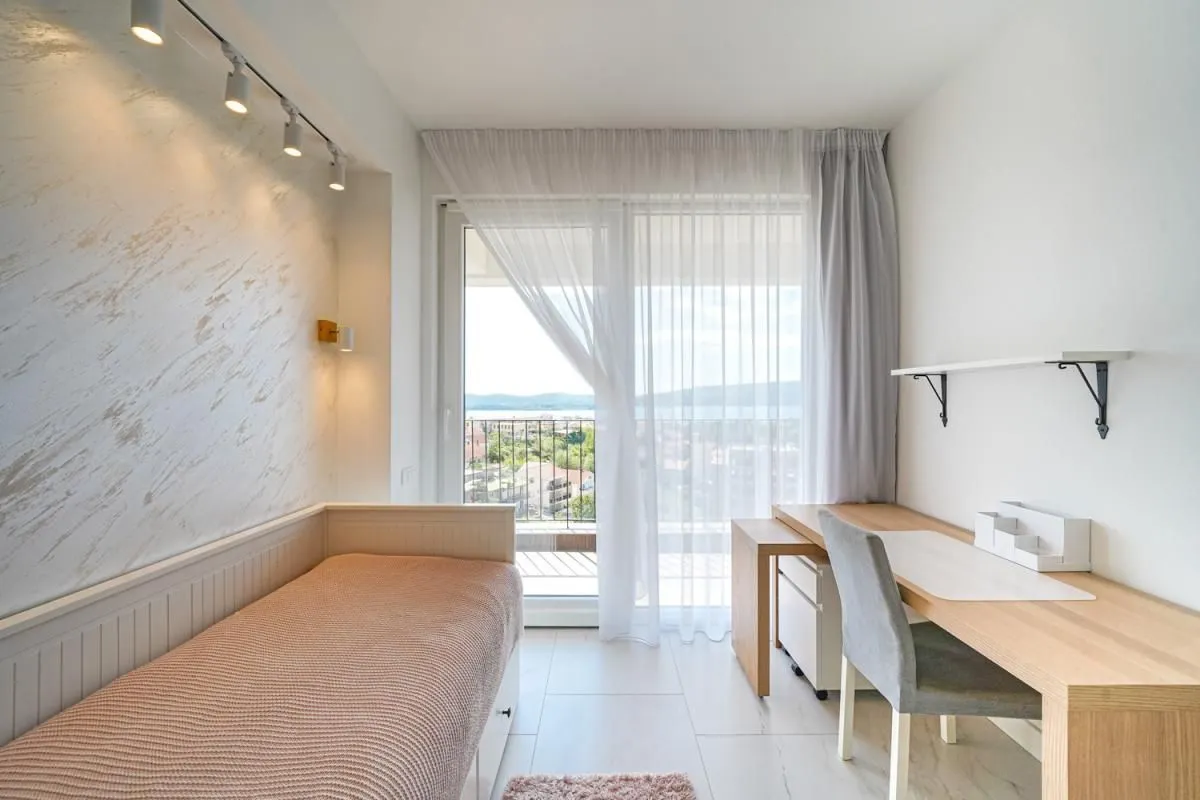 Prodaja, dvosoban stan, 66m², Tivat, Crna Gora