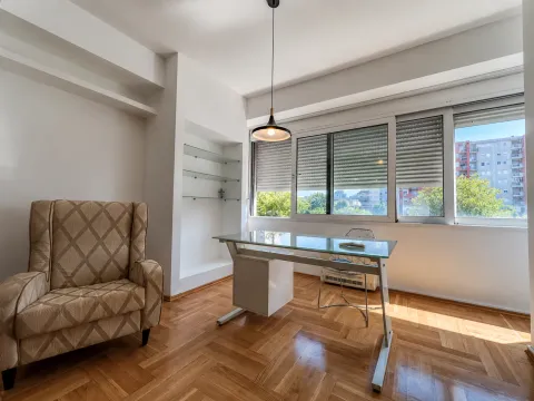 Rent, one bedroom apartment, 57m², City Kvart, Podgorica - image 3