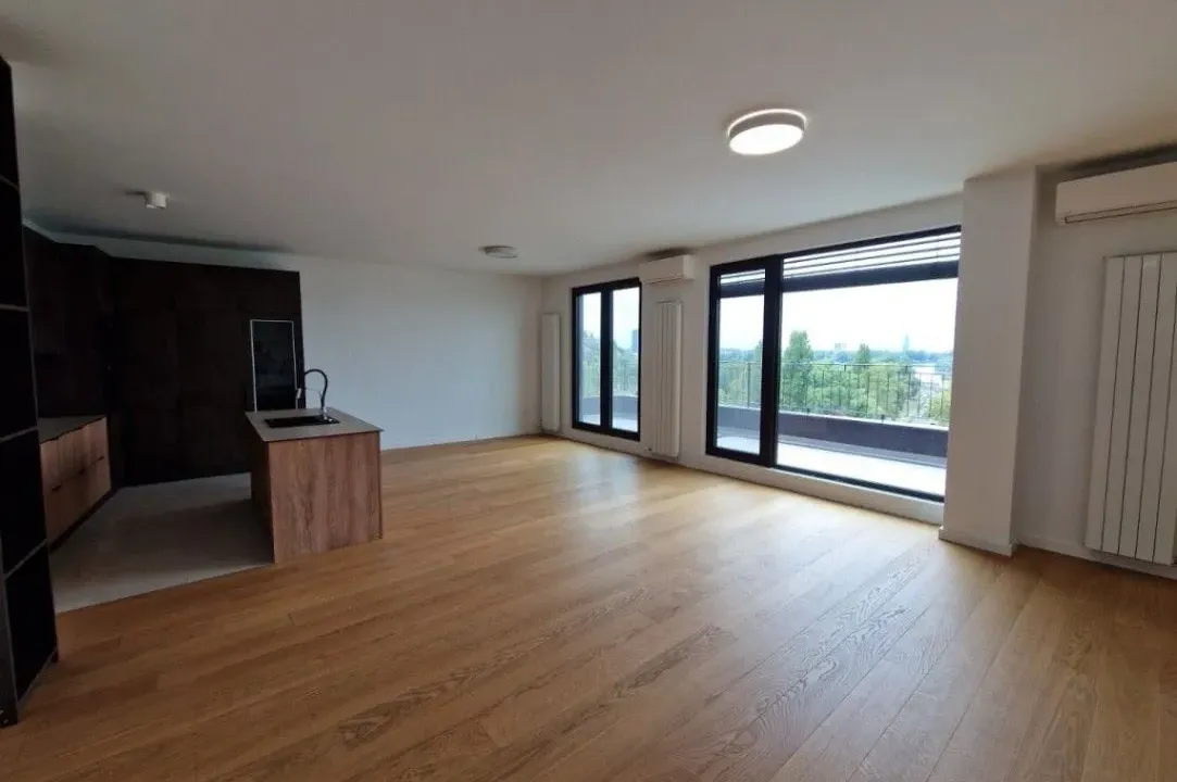 Izdavanje, petosoban stan, 155m², Stari Grad, Beograd