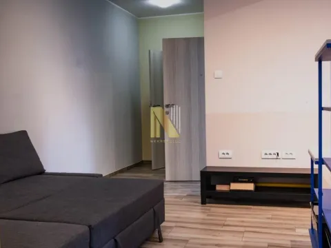 Izdavanje, poslovni prostor, 56m², Centar, Novi Sad - image 8