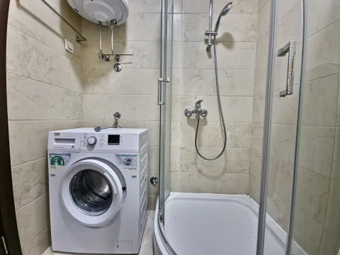 Rent, one bedroom apartment, 50m², Bečići, Budva - image 9