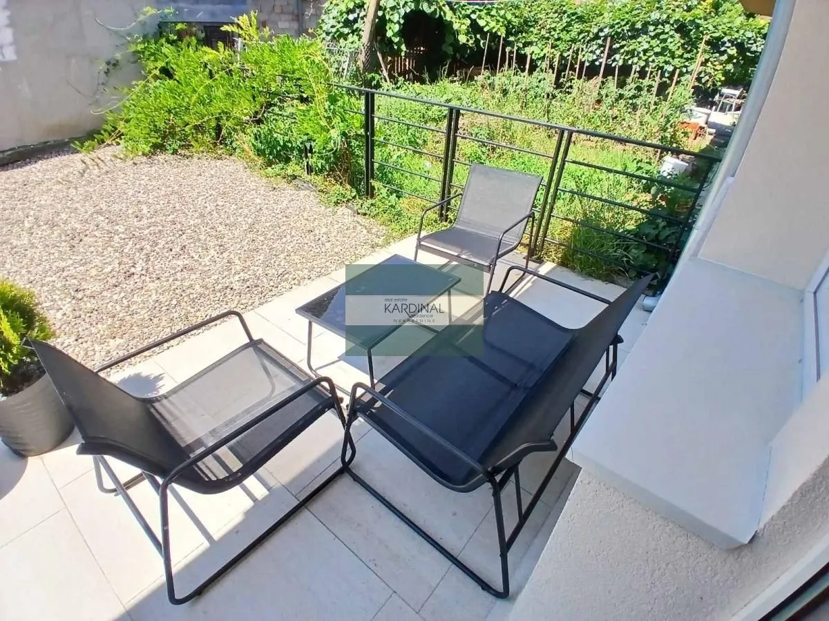 Prodaja, trosoban stan, 76m², Solaris, Jagodina