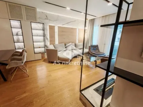 Izdavanje, trosoban stan, 100m², Savski Venac, Beograd - image 5