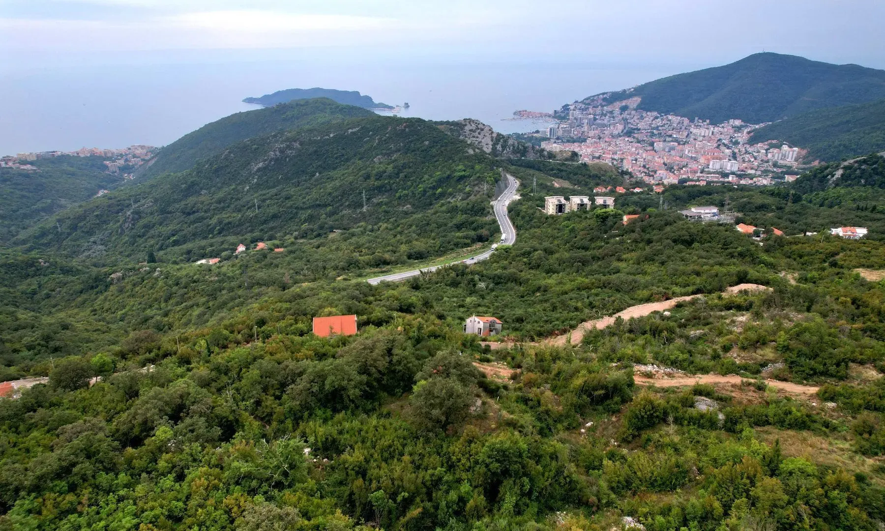 Prodaja, plac, 1238m², Markovići, Budva