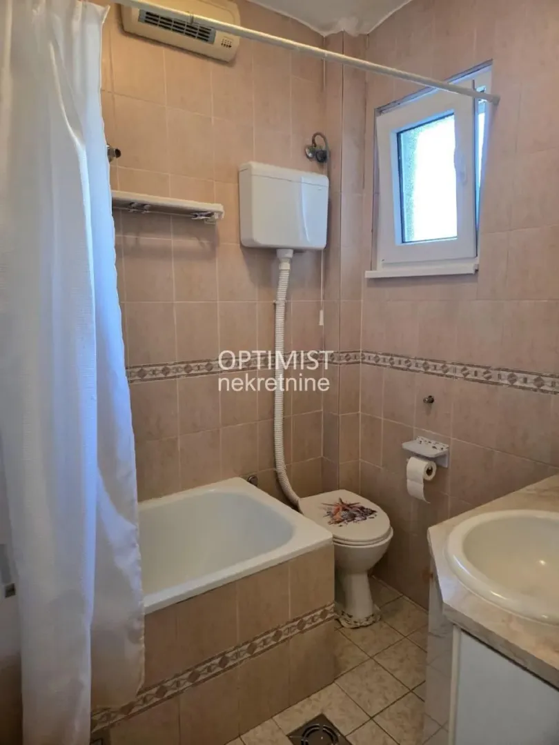 Izdavanje, dvosoban stan, 64m², Vračar Centar, Vračar Sve Podlokacije