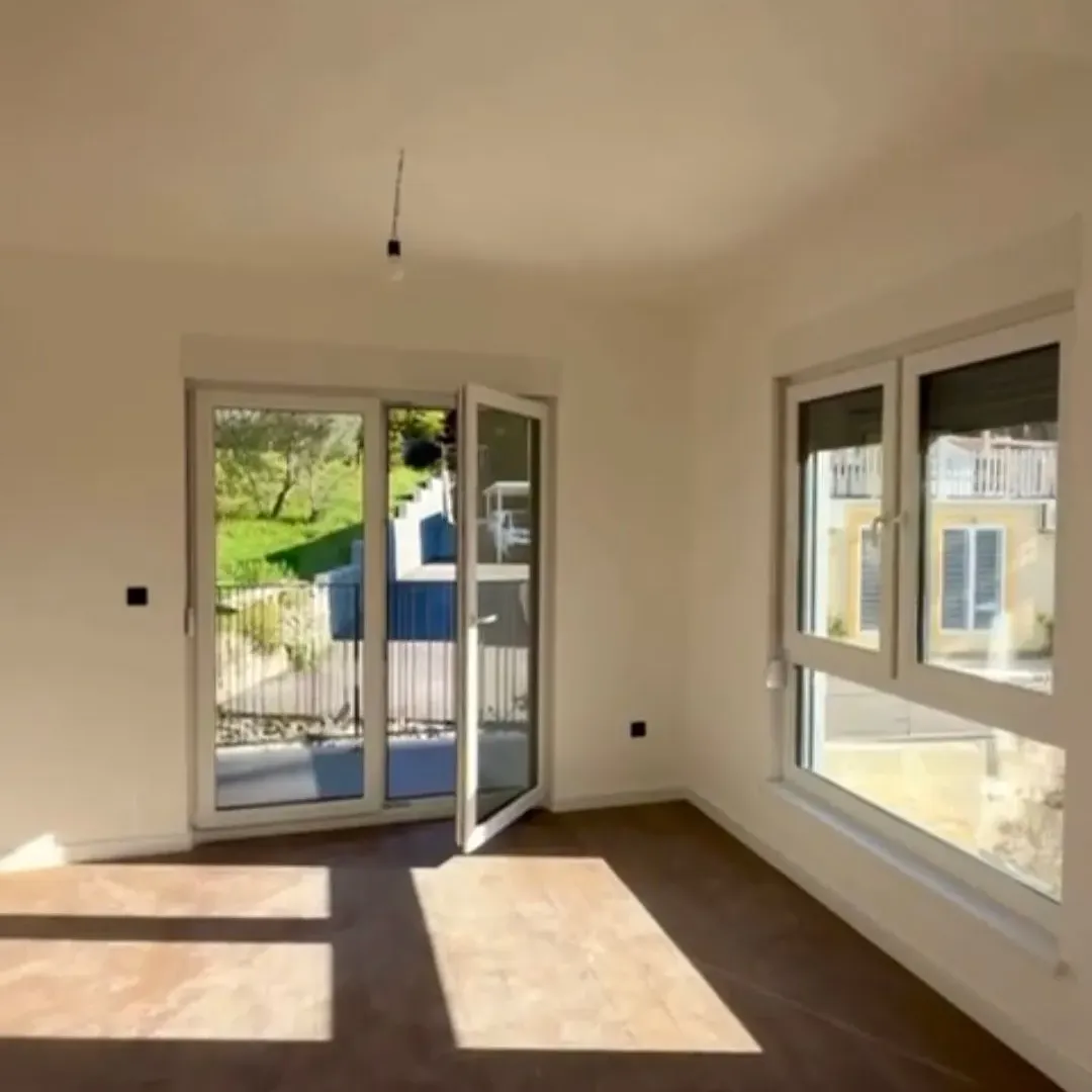 Prodaja, jednosoban stan, 46m², Donja Lastva, Tivat
