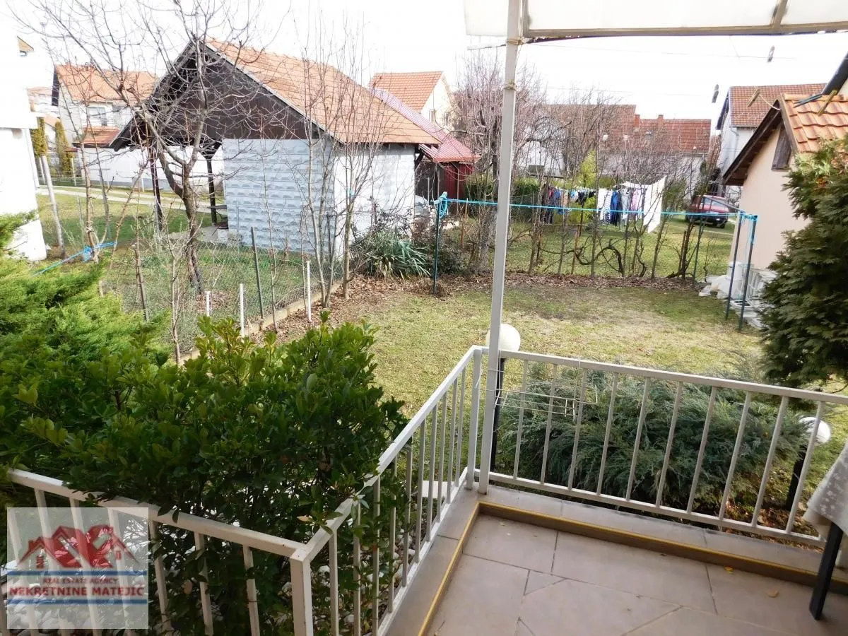 Prodaja, kuća, 300m², Kragujevac, Srbija