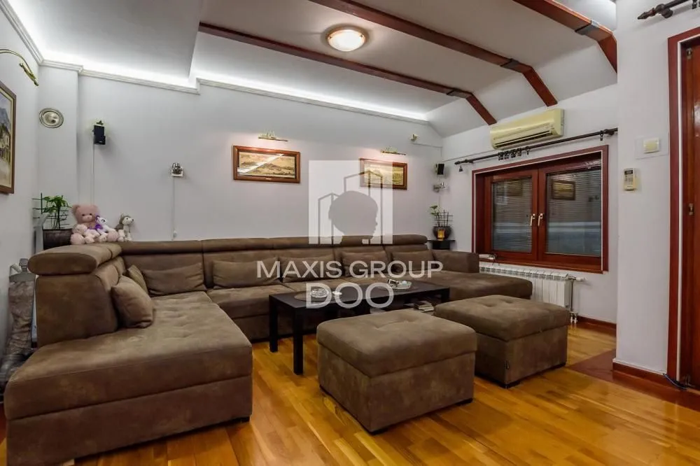 Prodaja, četvorosoban stan, 131m², Gundulićev Venac, Beograd