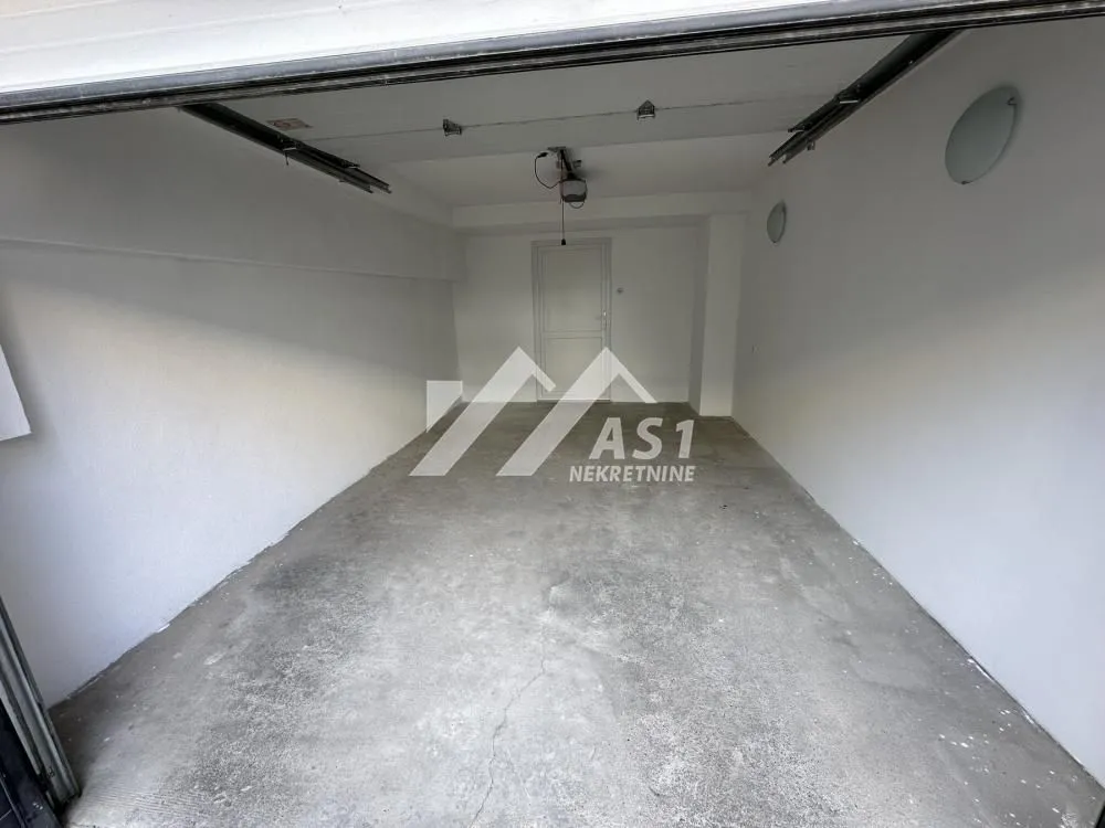 Izdavanje, trosoban stan, 54m², Grbavica, Novi Sad Sve Podlokacije