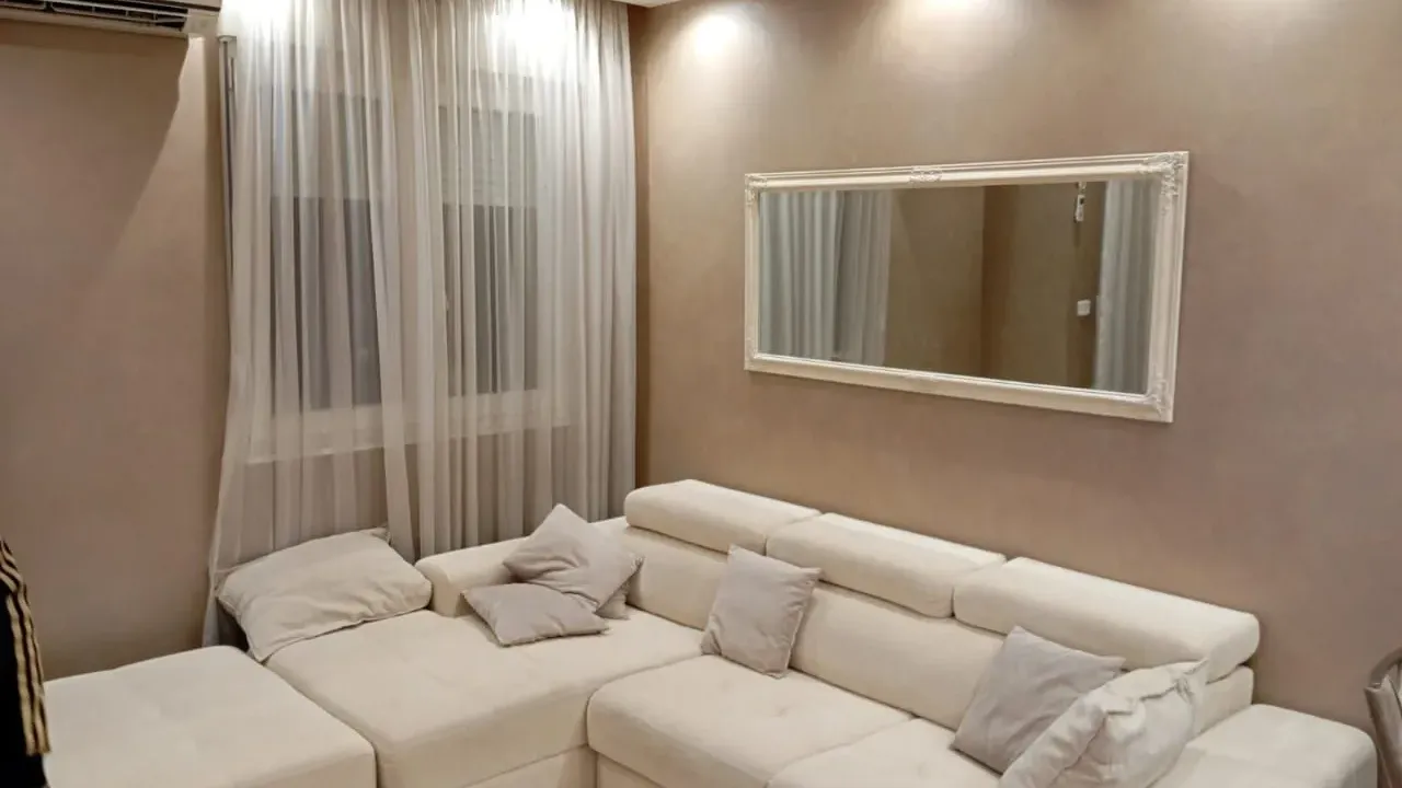 Izdavanje, jednosoban stan, 48m², City Kvart, Podgorica